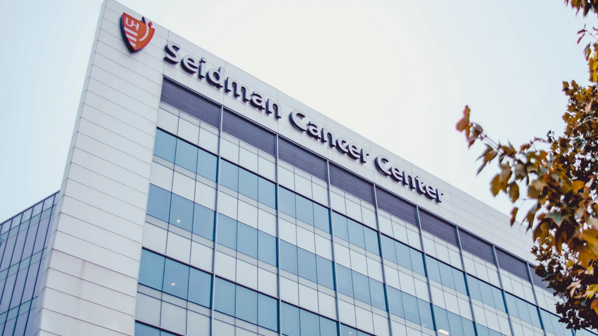 تصویر خدمات پیشرفته پزشکی