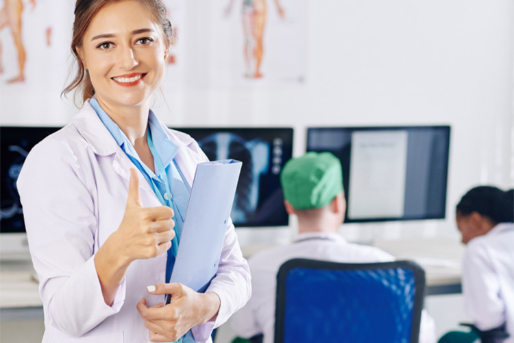 مقاله درباره جراحان متخصص در بیمارستان مهرگان