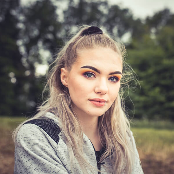 نویسنده: راضیه هوشمند