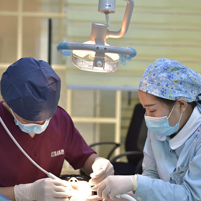 نمونه درمان عصب‌کشی و ترمیم تابادنت