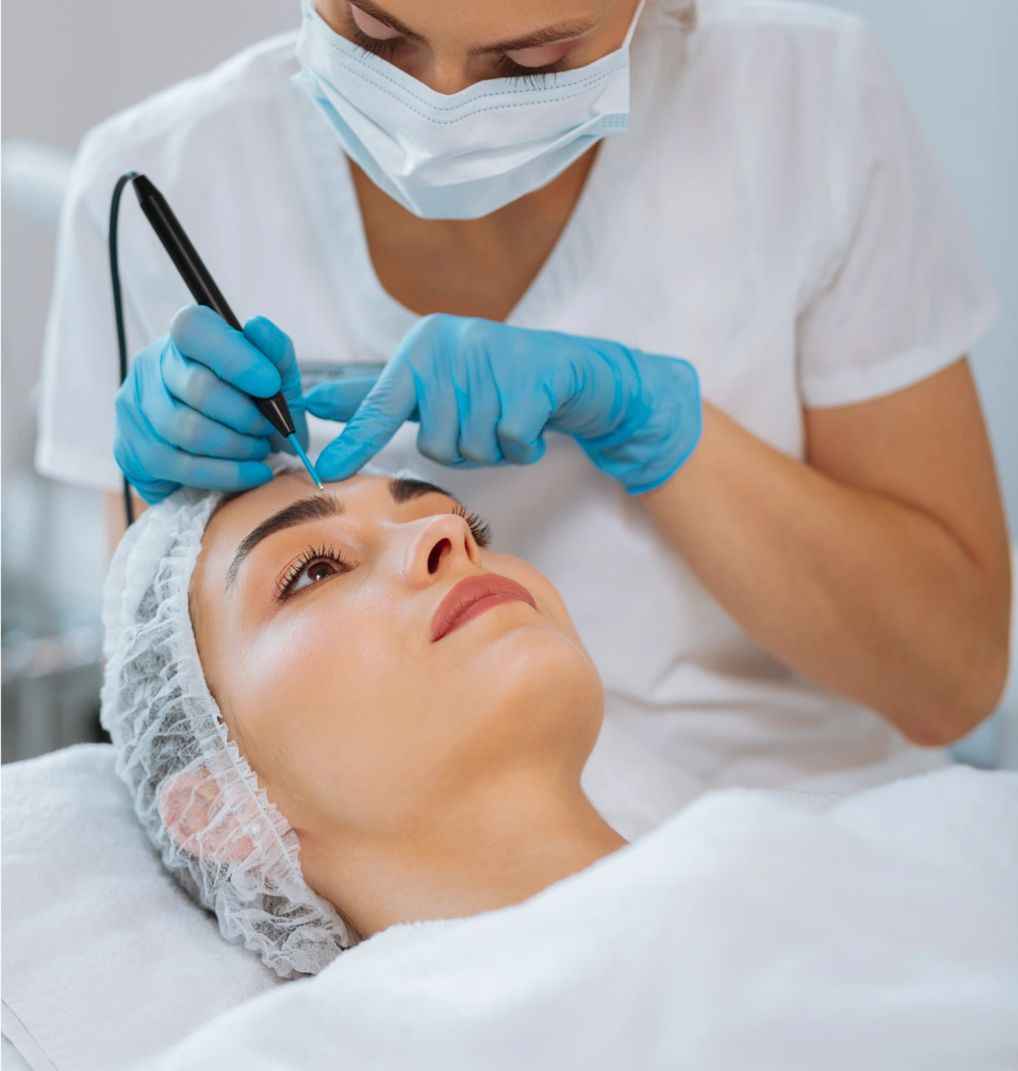 جراحی صورت در کلینیک وِنیس